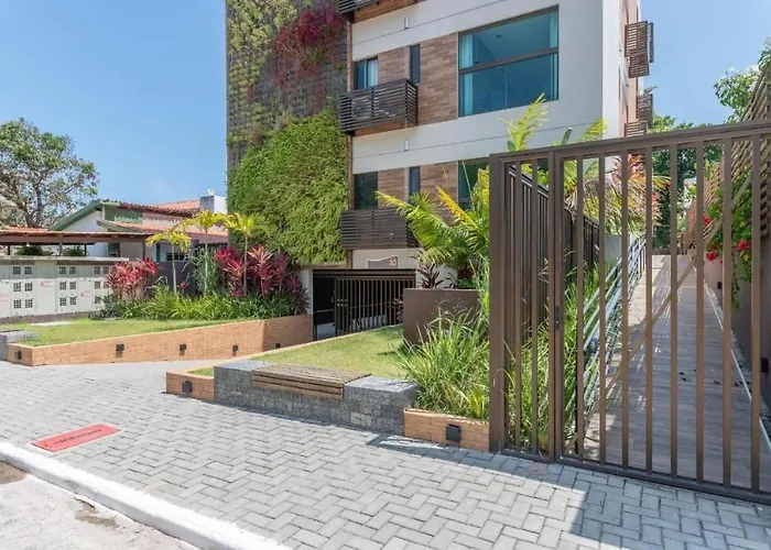 Residencial Praça Cinco - Flats a 200m do mar no Centro Porto de Galinhas por Yolo